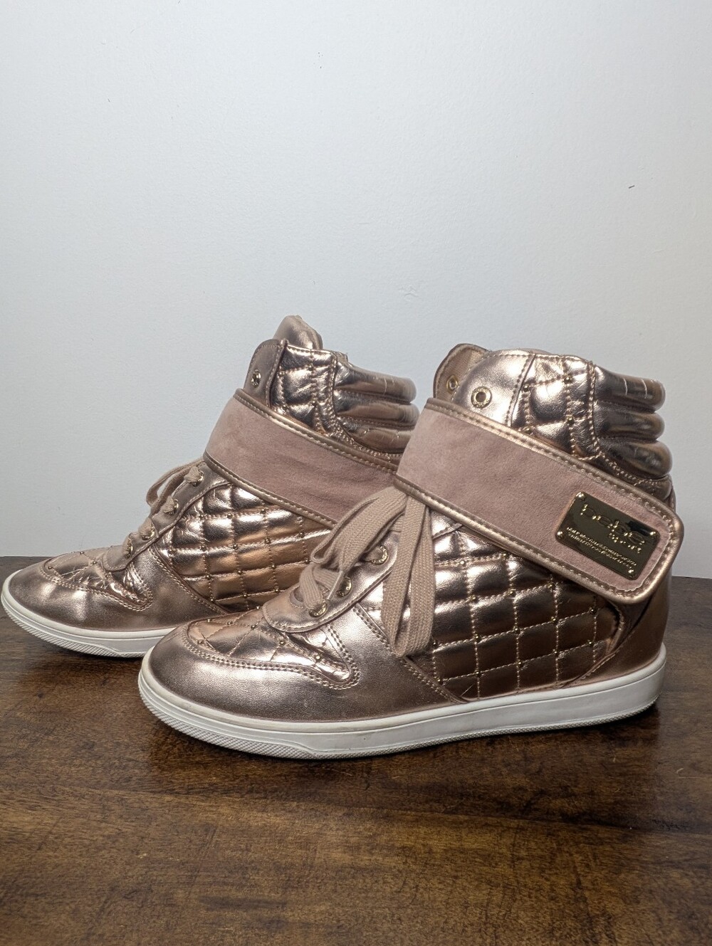 Bebe Cadyna Women Sz 11 Rose Gold Metallic High Top Lace Up Ankle Strap
